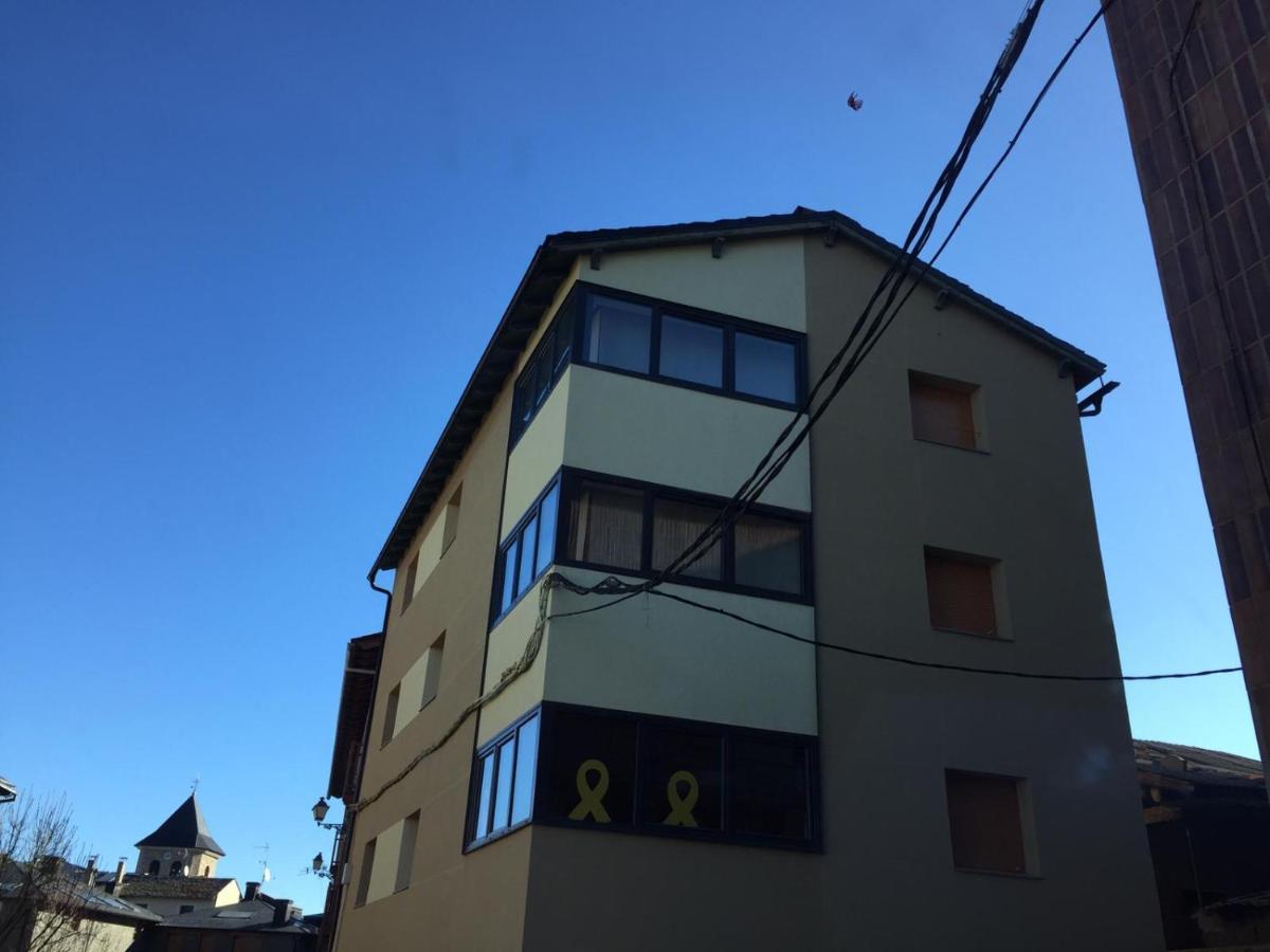 Apartament Central Amb Terrassa Альп Экстерьер фото