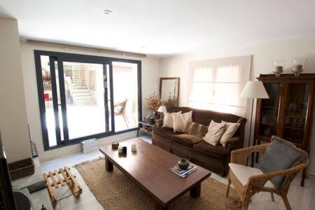 Apartament Central Amb Terrassa Альп Экстерьер фото